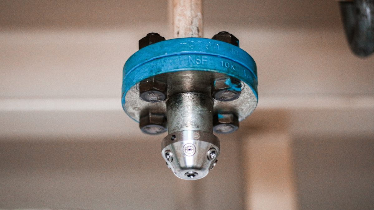 Micro Leak AC: Tanda Kebocoran Freon Halus yang Sering Bikin Servis Berulang